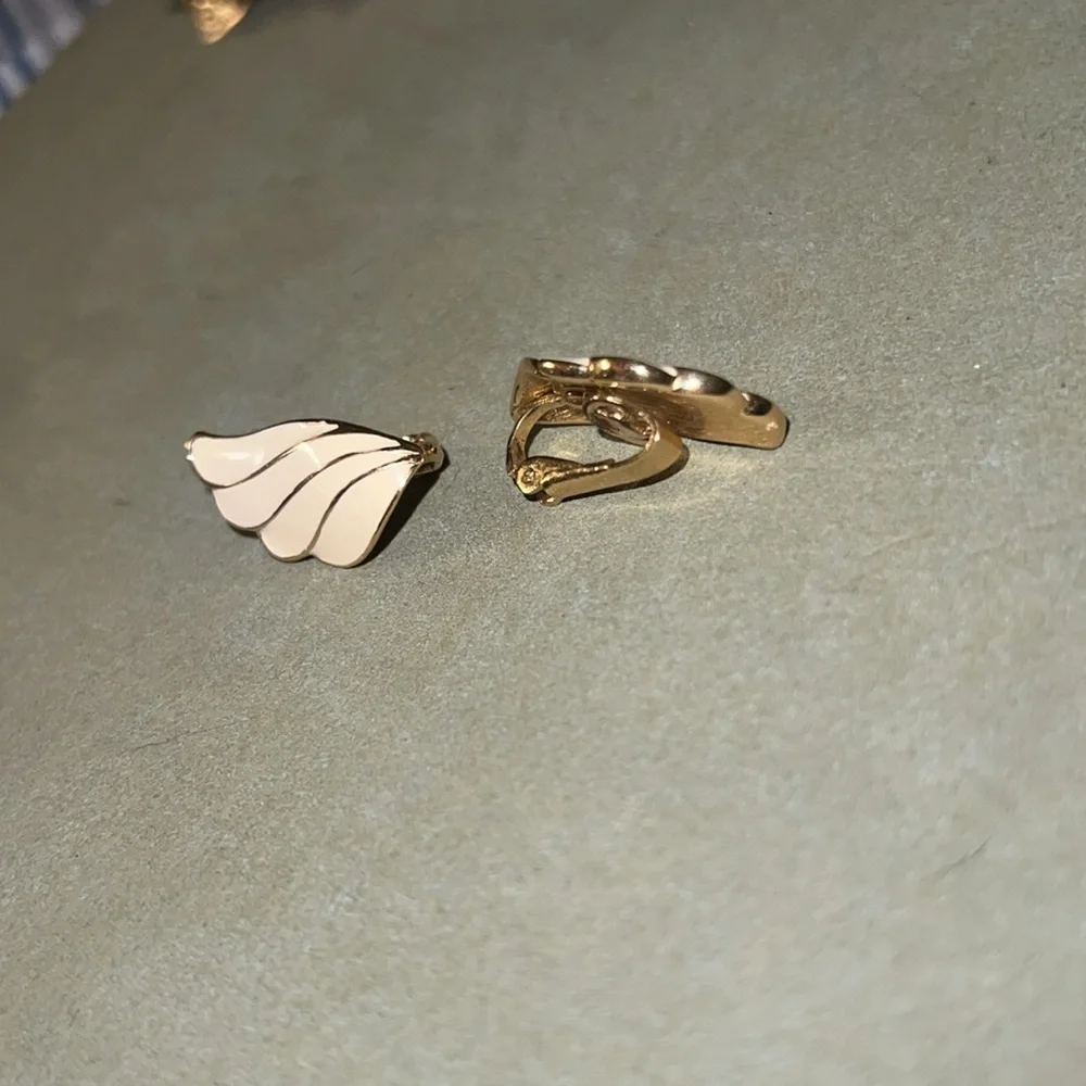 Elegant Gold and Cream Winged Clip on Earrings - Picture 3 of 4